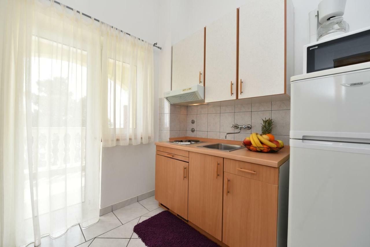 Villa Nela Petrcane Bagian luar foto