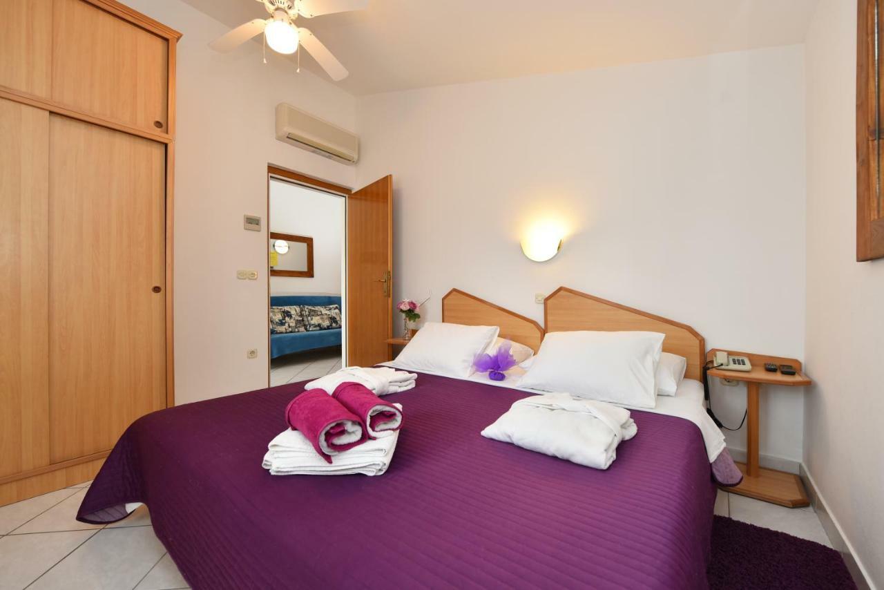 Villa Nela Petrcane Bagian luar foto