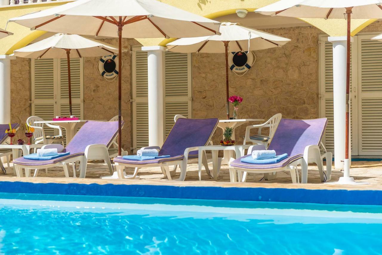 Villa Nela Petrcane Bagian luar foto