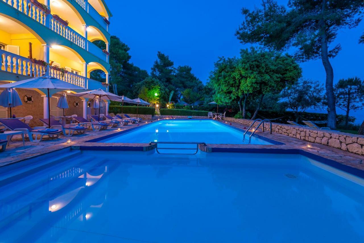 Villa Nela Petrcane Bagian luar foto