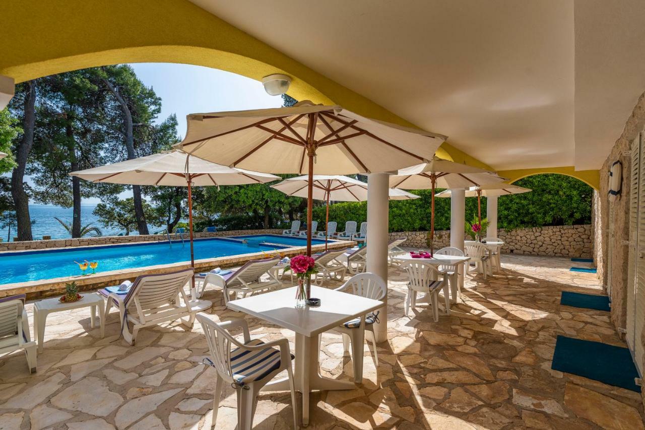 Villa Nela Petrcane Bagian luar foto