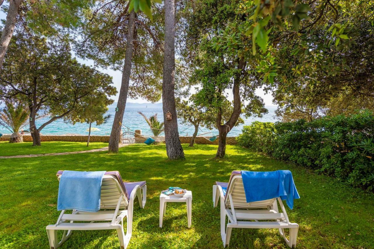 Villa Nela Petrcane Bagian luar foto