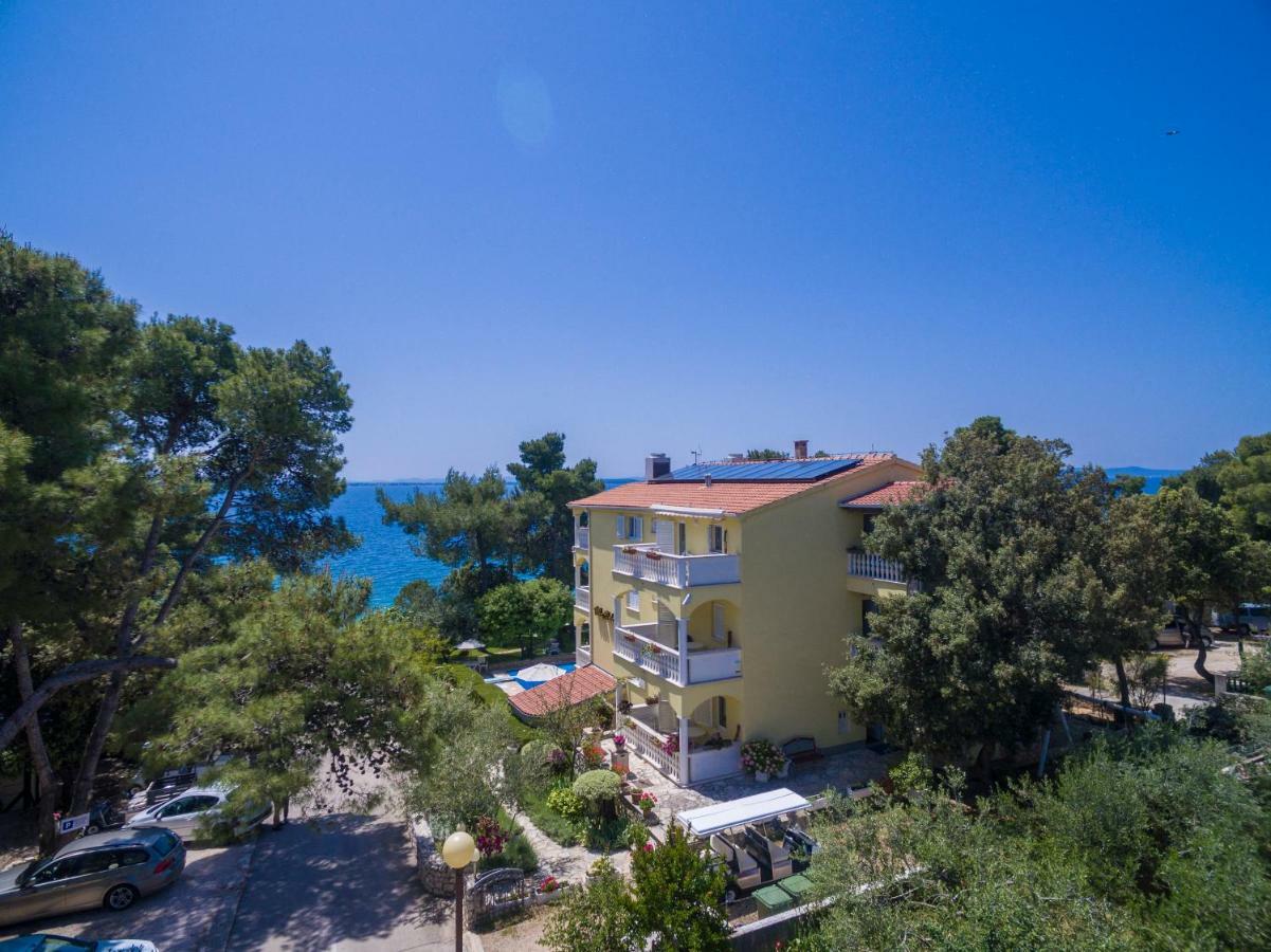 Villa Nela Petrcane Bagian luar foto